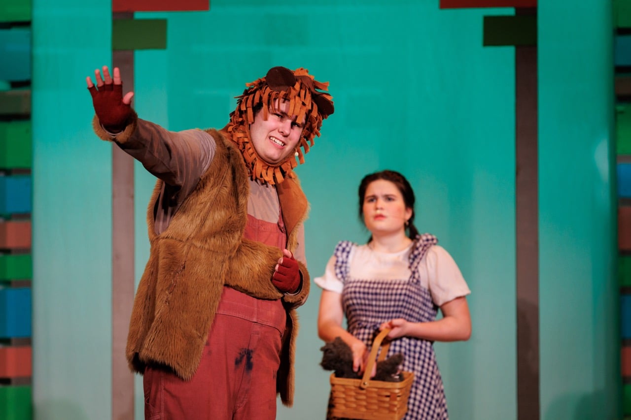 Drama boy and girl on stage in costume wizard of oz 24 Large